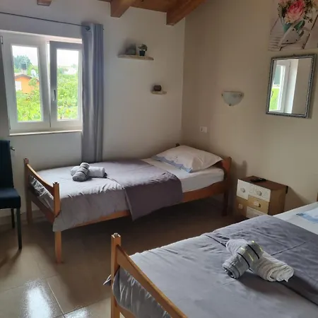 Sobe Anja Guest House Brtonigla Exterior photo